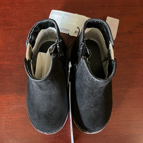 Boots - Picture 1 of 5